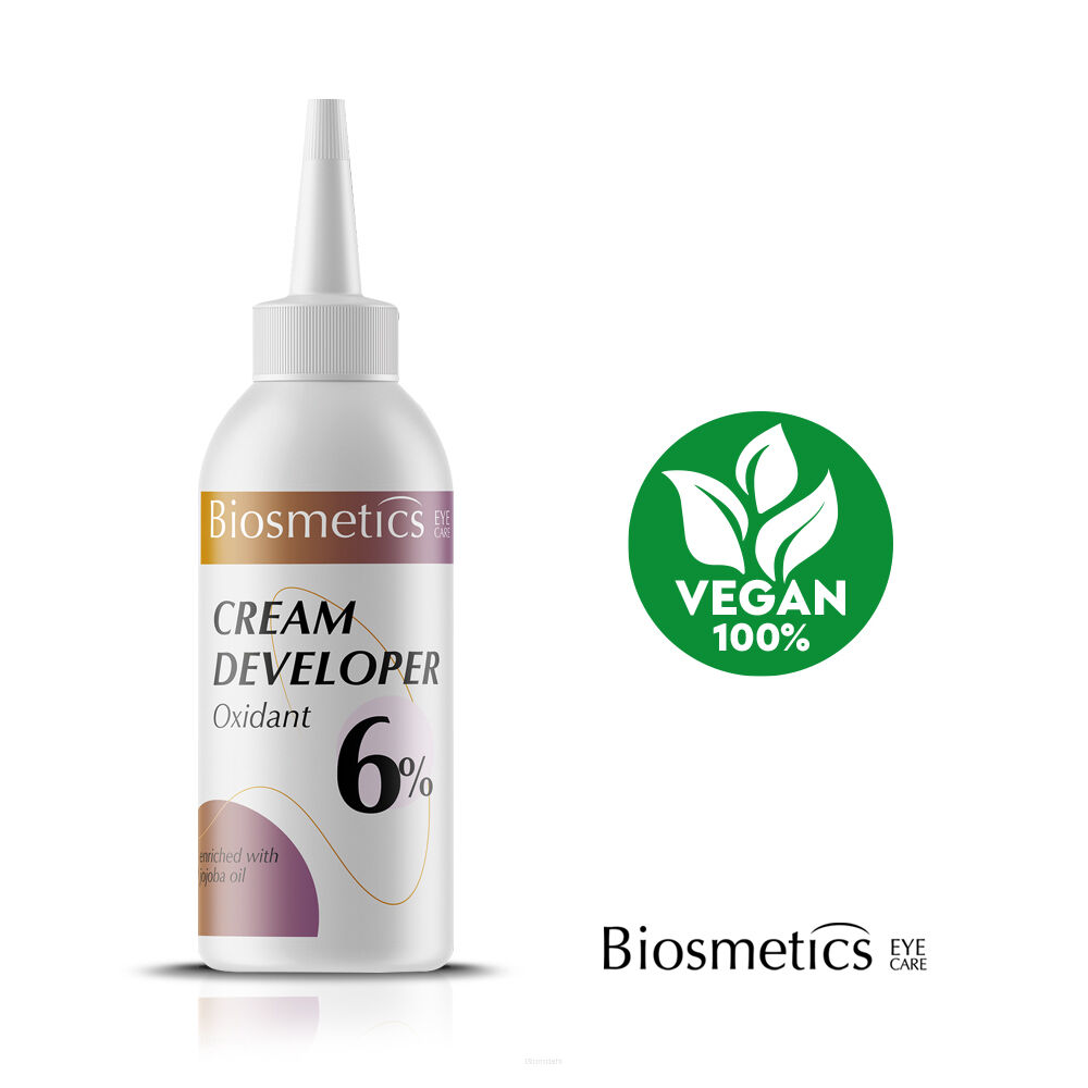 Biosmetics Cream Developer 6 % do henny kremowej - 80 ml, wzmacnia intensywność koloru, sprawiając, że staje się on bardziej wyrazisty i trwały, po zastosowaniu aktywatora kolor utrzymuje się znacznie dłużej, co sprawia, że zabieg staje się jeszcze bardziej satysfakcjonujący, jest łagodny dla skóry, nie wywołuje podrażnień, dlatego jest szczególnie polecany osobom z wrażliwą skórą oraz alergikom.